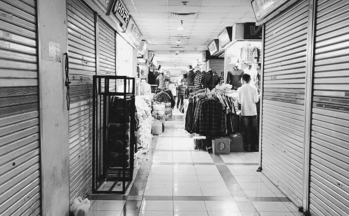 Pedagang Keluhkan Penurunan Penjualan Imbas E-Commerce