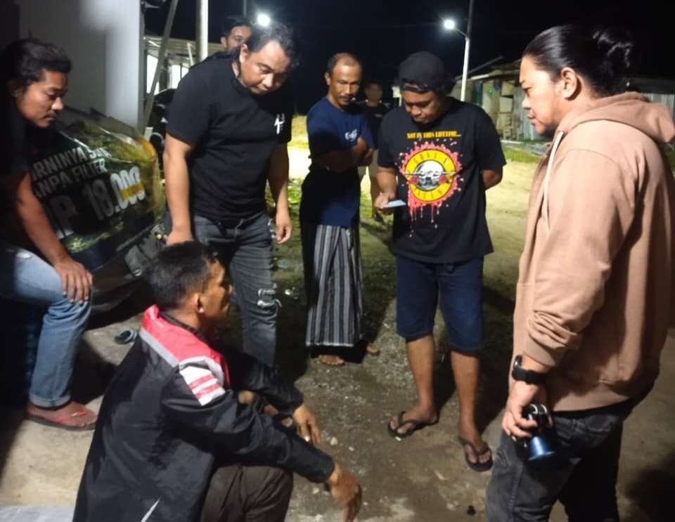 RRI.co.id - Warga Gerak Cepat Amankan Terduga Pencuri di Bone