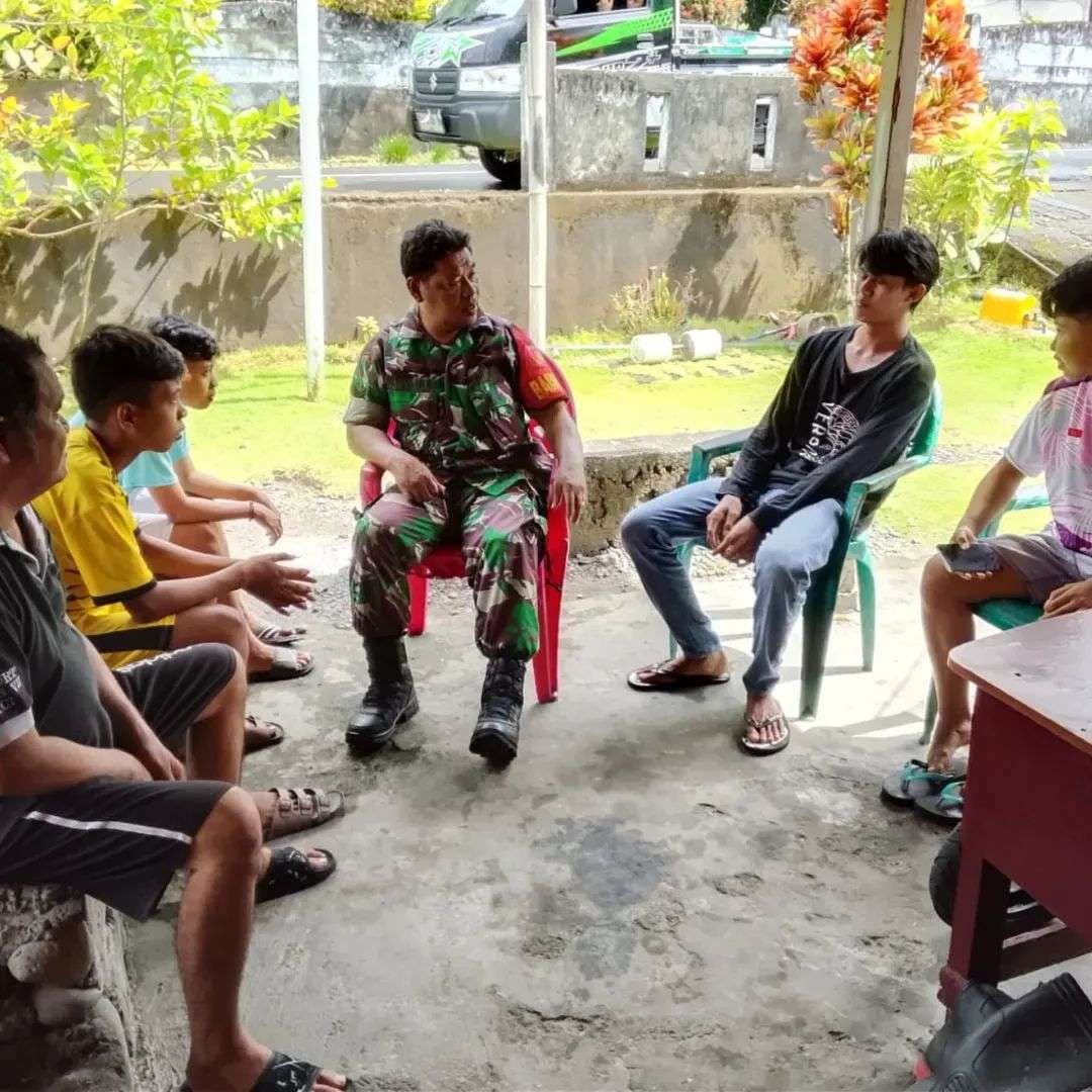 Babinsa Kendahe Dari Simbol Kekuatan Menuju Mitra Penggerak Masyarakat